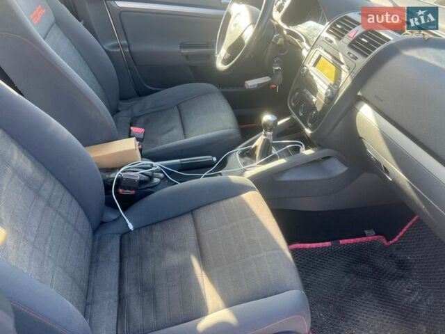 Серый Фольксваген Гольф, объемом двигателя 1.4 л и пробегом 187 тыс. км за 5000 $, фото 1 на Automoto.ua