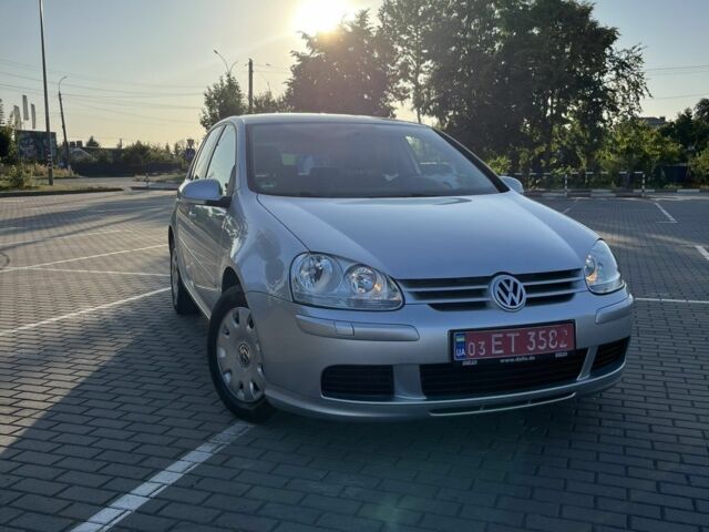 Серый Фольксваген Гольф, объемом двигателя 1.4 л и пробегом 179 тыс. км за 5600 $, фото 1 на Automoto.ua