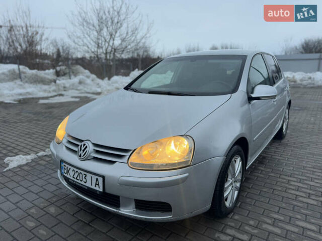 Серый Фольксваген Гольф, объемом двигателя 1.9 л и пробегом 413 тыс. км за 4999 $, фото 1 на Automoto.ua