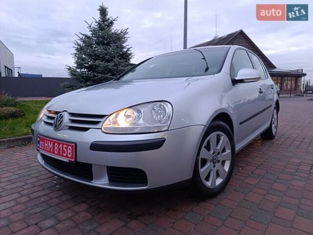 Серый Фольксваген Гольф, объемом двигателя 1.6 л и пробегом 197 тыс. км за 5799 $, фото 1 на Automoto.ua