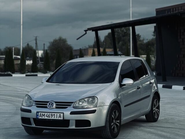 Сірий Фольксваген Гольф, об'ємом двигуна 1.6 л та пробігом 270 тис. км за 4500 $, фото 1 на Automoto.ua