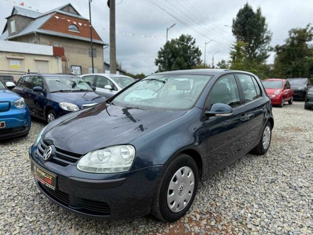 Серый Фольксваген Гольф, объемом двигателя 1.4 л и пробегом 210 тыс. км за 5799 $, фото 1 на Automoto.ua