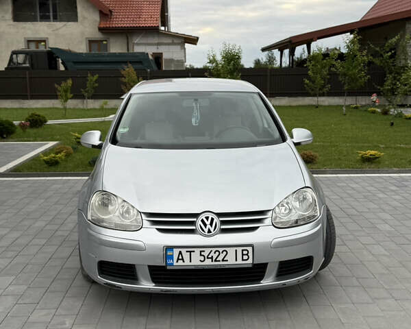 Серый Фольксваген Гольф, объемом двигателя 1.6 л и пробегом 216 тыс. км за 6400 $, фото 1 на Automoto.ua