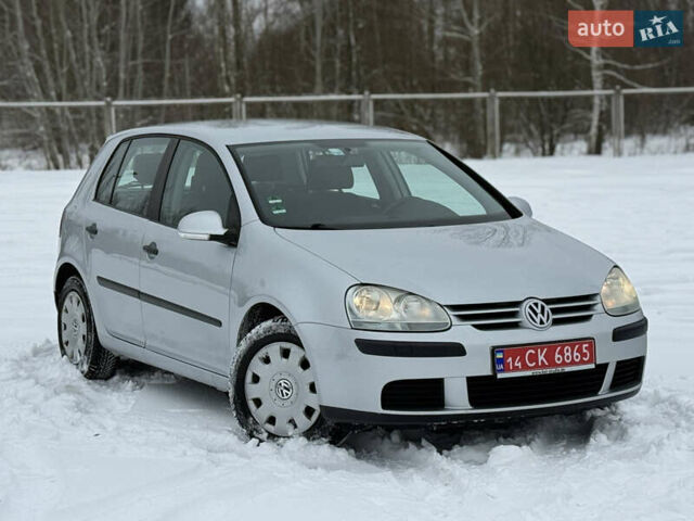 Серый Фольксваген Гольф, объемом двигателя 1.4 л и пробегом 226 тыс. км за 5695 $, фото 1 на Automoto.ua