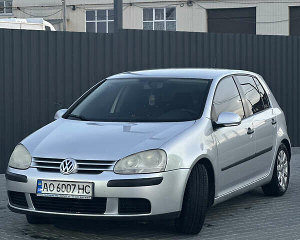 Серый Фольксваген Гольф, объемом двигателя 1.4 л и пробегом 288 тыс. км за 4000 $, фото 1 на Automoto.ua