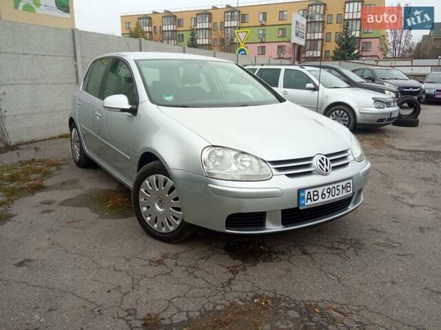 Серый Фольксваген Гольф, объемом двигателя 1.6 л и пробегом 260 тыс. км за 5500 $, фото 1 на Automoto.ua