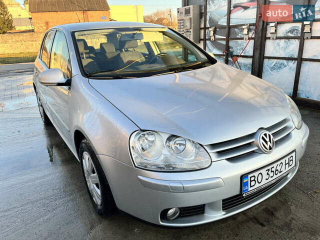 Серый Фольксваген Гольф, объемом двигателя 1.4 л и пробегом 183 тыс. км за 5600 $, фото 1 на Automoto.ua