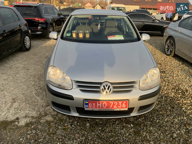 Сірий Фольксваген Гольф, об'ємом двигуна 1.4 л та пробігом 250 тис. км за 5250 $, фото 1 на Automoto.ua