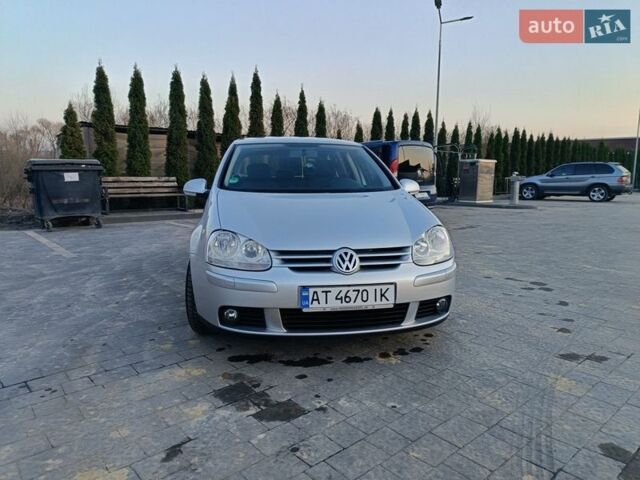 Сірий Фольксваген Гольф, об'ємом двигуна 1.6 л та пробігом 192 тис. км за 6600 $, фото 1 на Automoto.ua