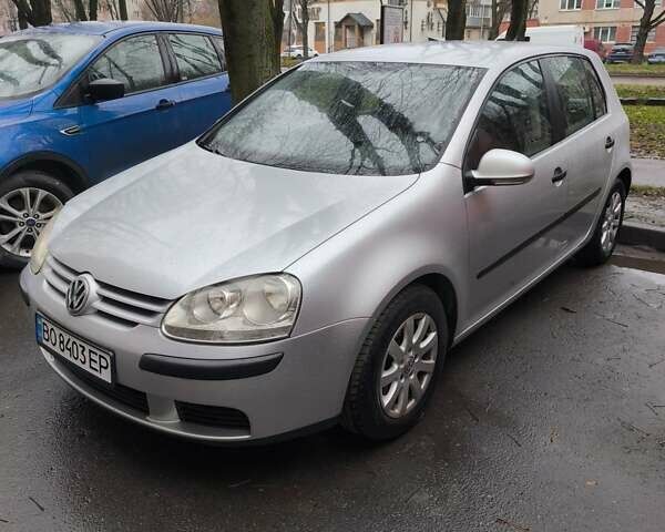 Сірий Фольксваген Гольф, об'ємом двигуна 1.6 л та пробігом 246 тис. км за 6400 $, фото 1 на Automoto.ua