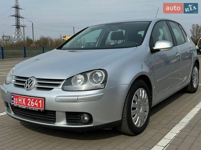 Сірий Фольксваген Гольф, об'ємом двигуна 1.6 л та пробігом 214 тис. км за 5700 $, фото 1 на Automoto.ua