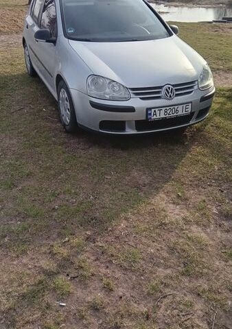 Сірий Фольксваген Гольф, об'ємом двигуна 1.39 л та пробігом 257 тис. км за 5300 $, фото 1 на Automoto.ua