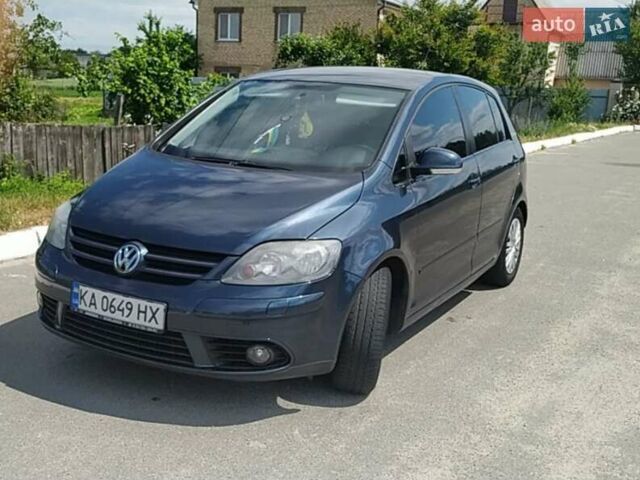 Серый Фольксваген Гольф, объемом двигателя 1.4 л и пробегом 228 тыс. км за 6700 $, фото 1 на Automoto.ua