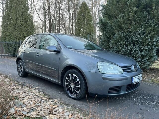 Серый Фольксваген Гольф, объемом двигателя 2 л и пробегом 218 тыс. км за 1636 $, фото 1 на Automoto.ua