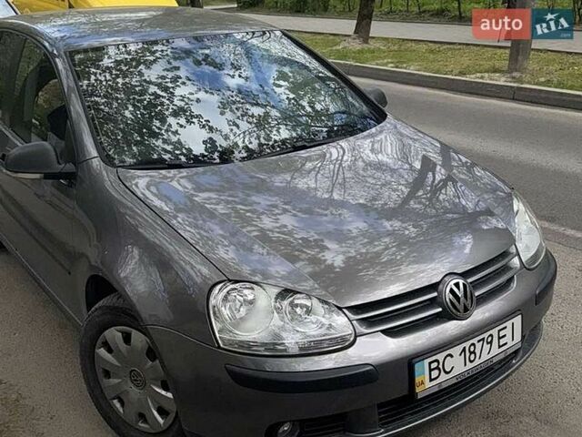 Серый Фольксваген Гольф, объемом двигателя 1.6 л и пробегом 115 тыс. км за 6000 $, фото 1 на Automoto.ua