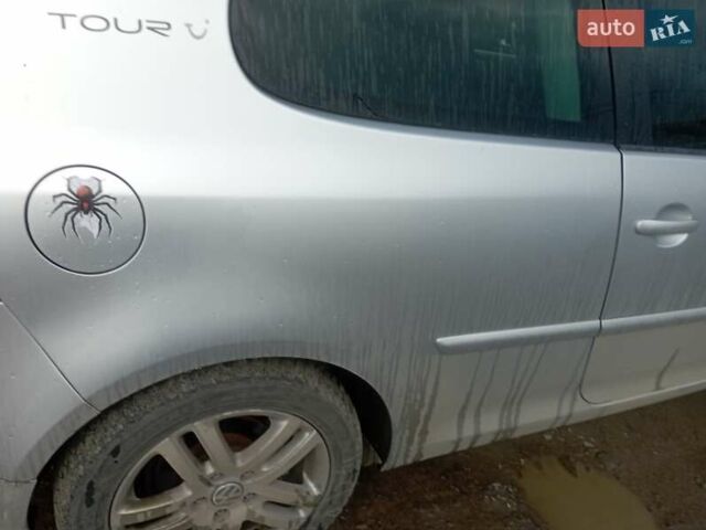 Серый Фольксваген Гольф, объемом двигателя 1.4 л и пробегом 212 тыс. км за 3400 $, фото 1 на Automoto.ua