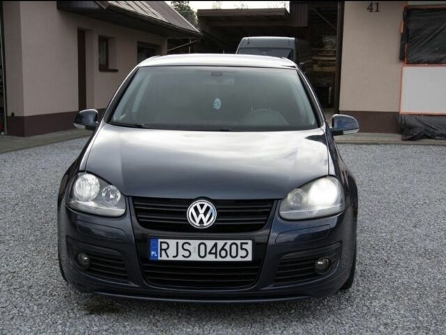 Серый Фольксваген Гольф, объемом двигателя 2 л и пробегом 230 тыс. км за 1400 $, фото 1 на Automoto.ua