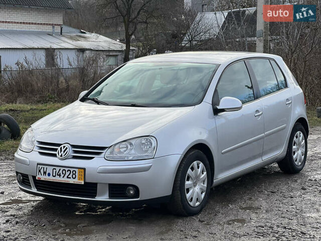 Серый Фольксваген Гольф, объемом двигателя 1.4 л и пробегом 189 тыс. км за 5800 $, фото 1 на Automoto.ua