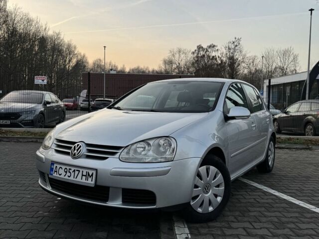 Сірий Фольксваген Гольф, об'ємом двигуна 1.6 л та пробігом 257 тис. км за 5000 $, фото 1 на Automoto.ua