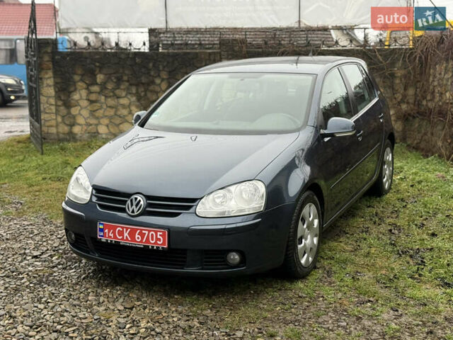 Серый Фольксваген Гольф, объемом двигателя 1.4 л и пробегом 236 тыс. км за 5500 $, фото 1 на Automoto.ua