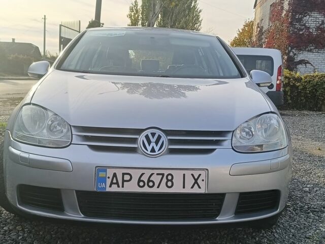 Серый Фольксваген Гольф, объемом двигателя 1.6 л и пробегом 200 тыс. км за 6500 $, фото 1 на Automoto.ua