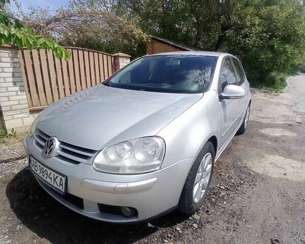 Серый Фольксваген Гольф, объемом двигателя 1.4 л и пробегом 230 тыс. км за 5500 $, фото 1 на Automoto.ua