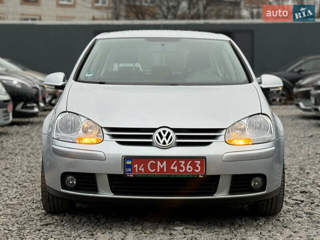 Сірий Фольксваген Гольф, об'ємом двигуна 1.6 л та пробігом 205 тис. км за 7100 $, фото 1 на Automoto.ua