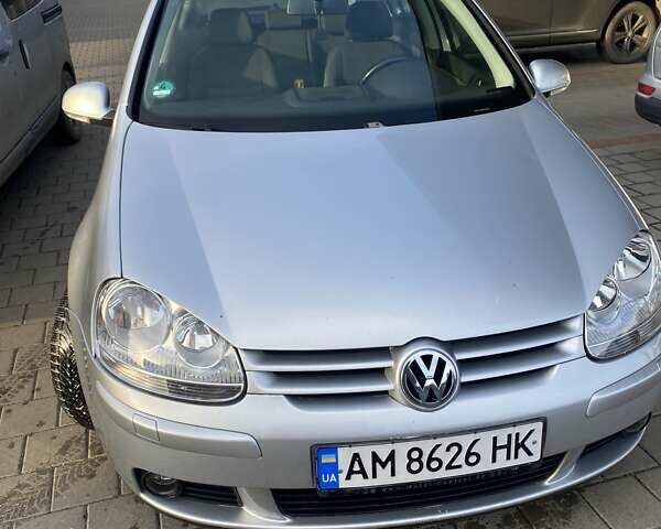 Серый Фольксваген Гольф, объемом двигателя 1.6 л и пробегом 245 тыс. км за 6200 $, фото 1 на Automoto.ua