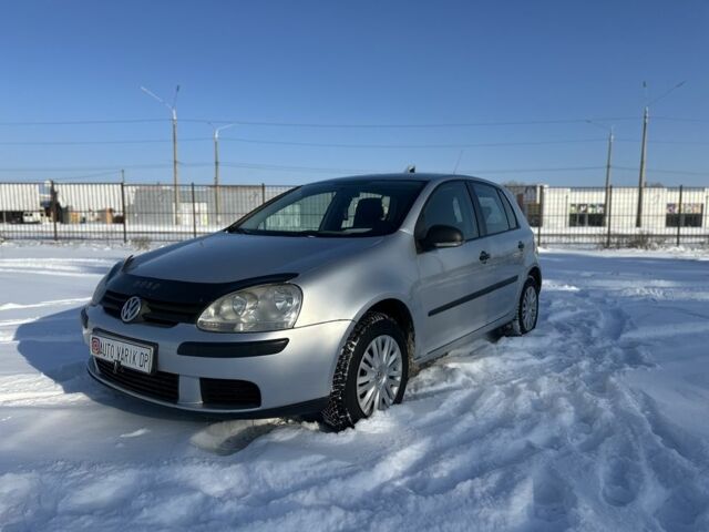 Серый Фольксваген Гольф, объемом двигателя 1.6 л и пробегом 245 тыс. км за 4999 $, фото 1 на Automoto.ua