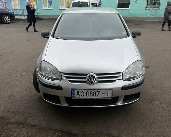 Серый Фольксваген Гольф, объемом двигателя 1.9 л и пробегом 380 тыс. км за 5100 $, фото 1 на Automoto.ua