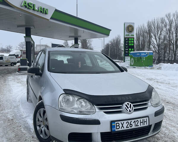 Серый Фольксваген Гольф, объемом двигателя 1.9 л и пробегом 220 тыс. км за 5599 $, фото 1 на Automoto.ua