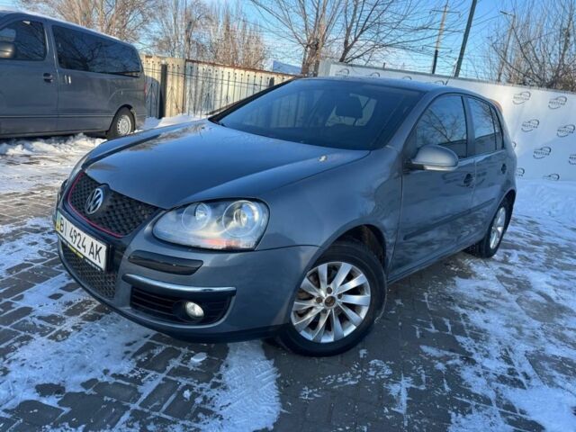 Серый Фольксваген Гольф, объемом двигателя 1.6 л и пробегом 230 тыс. км за 6700 $, фото 1 на Automoto.ua