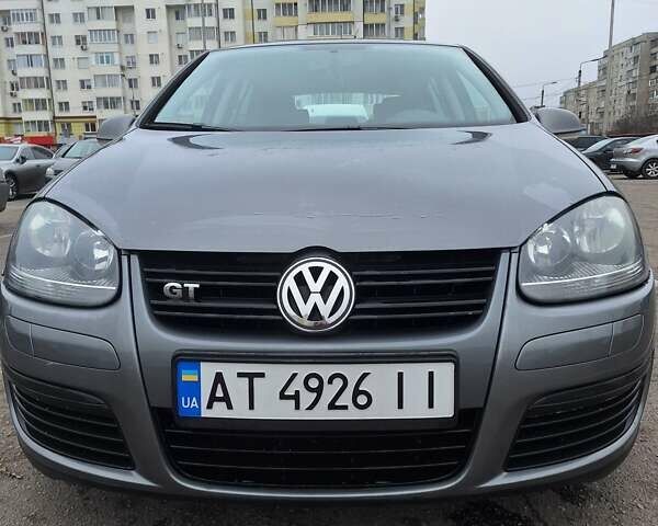 Серый Фольксваген Гольф, объемом двигателя 1.4 л и пробегом 215 тыс. км за 6500 $, фото 1 на Automoto.ua