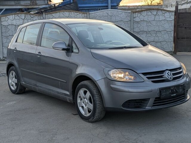 Серый Фольксваген Гольф, объемом двигателя 1.9 л и пробегом 387 тыс. км за 2950 $, фото 1 на Automoto.ua