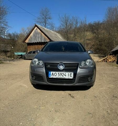 Серый Фольксваген Гольф, объемом двигателя 1.39 л и пробегом 218 тыс. км за 6500 $, фото 1 на Automoto.ua