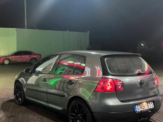 Серый Фольксваген Гольф, объемом двигателя 1.9 л и пробегом 333 тыс. км за 1800 $, фото 1 на Automoto.ua