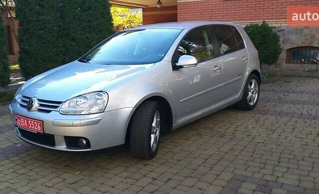 Сірий Фольксваген Гольф, об'ємом двигуна 1.6 л та пробігом 228 тис. км за 6500 $, фото 1 на Automoto.ua