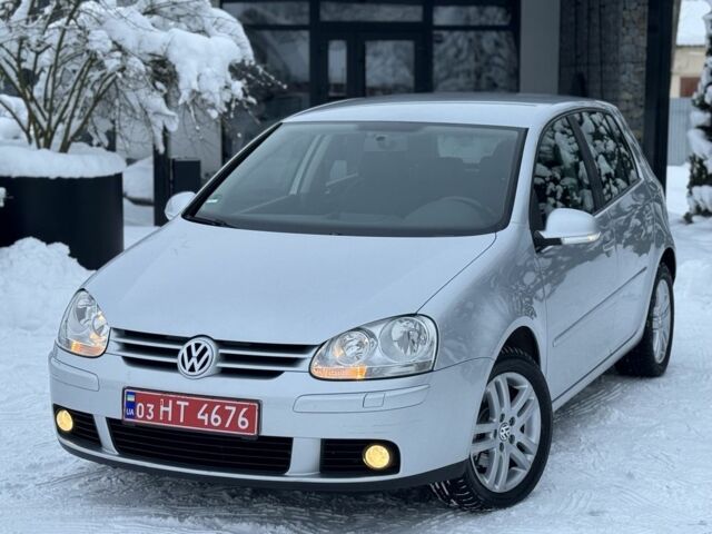 Серый Фольксваген Гольф, объемом двигателя 0 л и пробегом 206 тыс. км за 5600 $, фото 1 на Automoto.ua