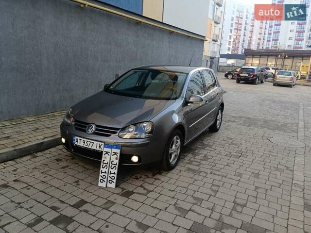 Серый Фольксваген Гольф, объемом двигателя 1.6 л и пробегом 168 тыс. км за 6800 $, фото 1 на Automoto.ua