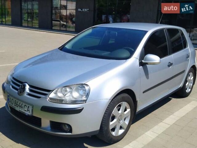 Сірий Фольксваген Гольф, об'ємом двигуна 1.6 л та пробігом 240 тис. км за 6200 $, фото 1 на Automoto.ua