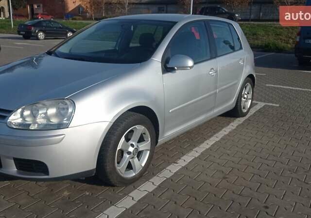 Сірий Фольксваген Гольф, об'ємом двигуна 1.6 л та пробігом 281 тис. км за 6250 $, фото 1 на Automoto.ua