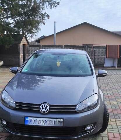 Серый Фольксваген Гольф, объемом двигателя 1.6 л и пробегом 256 тыс. км за 7200 $, фото 1 на Automoto.ua