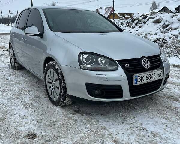 Серый Фольксваген Гольф, объемом двигателя 1.39 л и пробегом 252 тыс. км за 5500 $, фото 1 на Automoto.ua