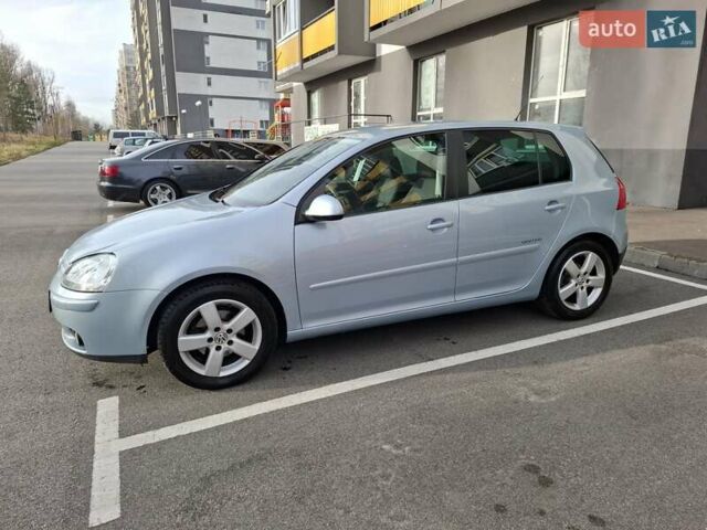 Сірий Фольксваген Гольф, об'ємом двигуна 1.6 л та пробігом 196 тис. км за 6800 $, фото 1 на Automoto.ua