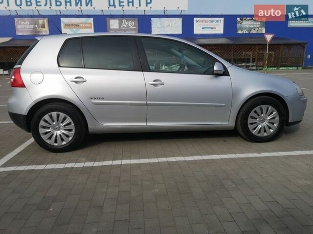 Серый Фольксваген Гольф, объемом двигателя 1.4 л и пробегом 157 тыс. км за 6999 $, фото 1 на Automoto.ua