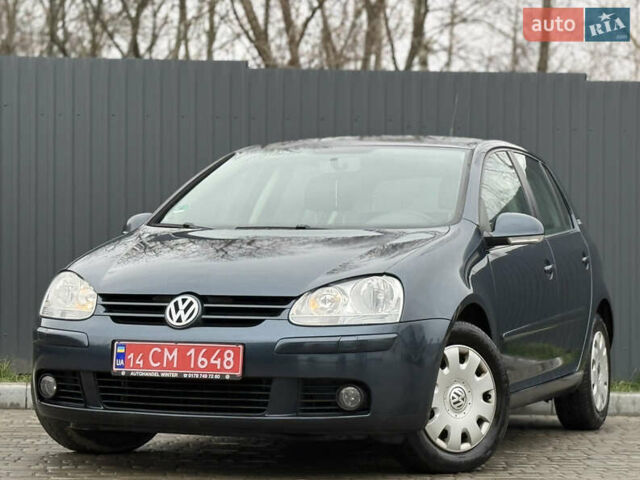 Сірий Фольксваген Гольф, об'ємом двигуна 1.6 л та пробігом 229 тис. км за 5555 $, фото 1 на Automoto.ua