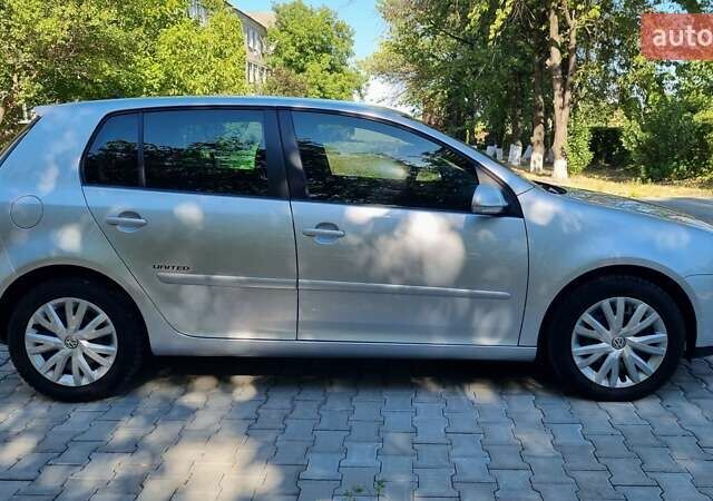 Сірий Фольксваген Гольф, об'ємом двигуна 1.39 л та пробігом 195 тис. км за 6700 $, фото 1 на Automoto.ua