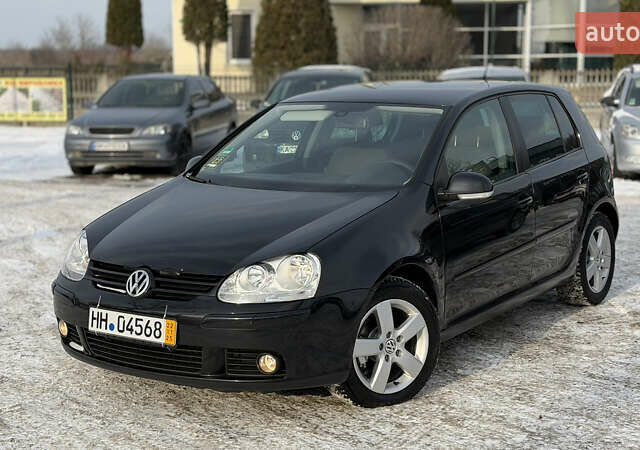 Серый Фольксваген Гольф, объемом двигателя 1.4 л и пробегом 220 тыс. км за 5999 $, фото 1 на Automoto.ua