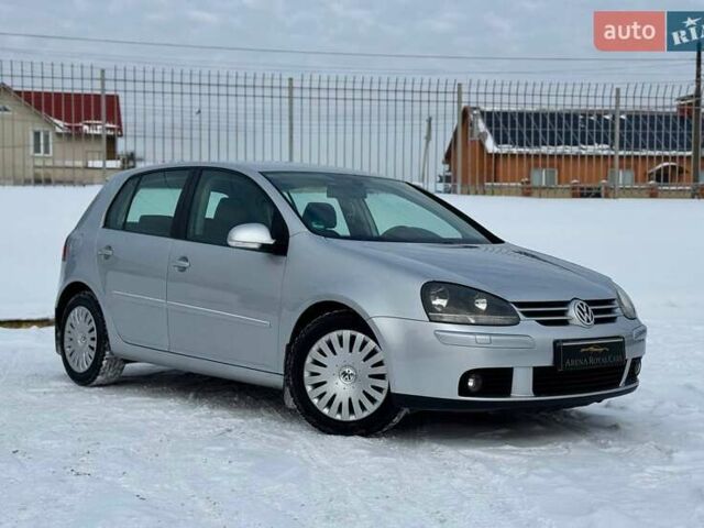 Серый Фольксваген Гольф, объемом двигателя 1.6 л и пробегом 277 тыс. км за 6700 $, фото 1 на Automoto.ua