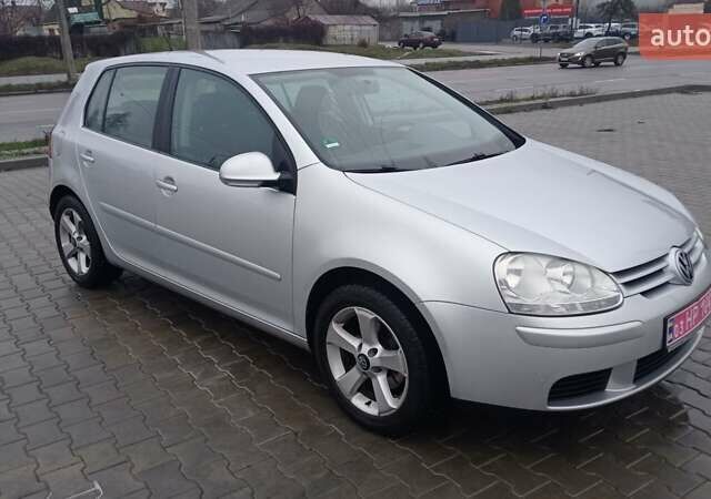 Сірий Фольксваген Гольф, об'ємом двигуна 1.6 л та пробігом 282 тис. км за 6200 $, фото 1 на Automoto.ua